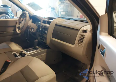 2008 Ford Escape Xlt из США, поврежденный, VIN 1FMCU93148KA44704